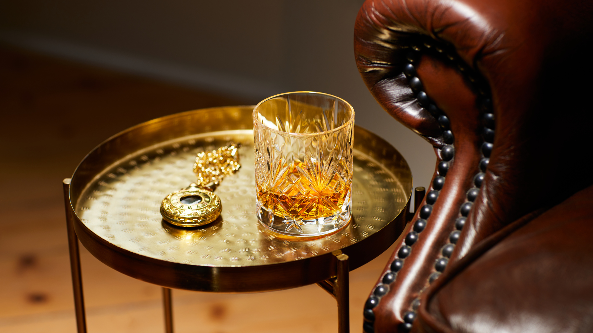 HB Winter Dram and Armchair HR Landscape